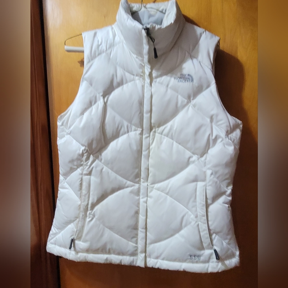 The North Face White Quilted Women's Down Vest - Picture 12 of 12